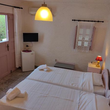 Porto Sikinos Hotel Alopronia Luaran gambar